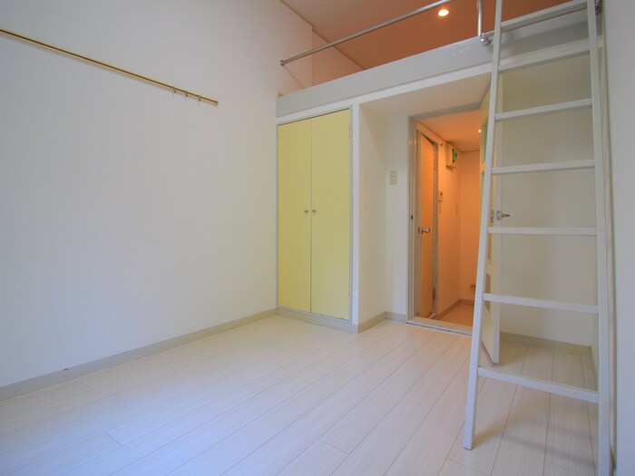 物件内観写真8　(居室)
