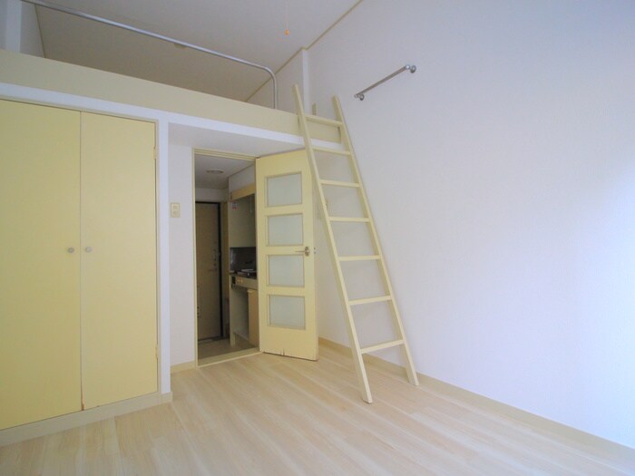 物件内観写真9　(居室)