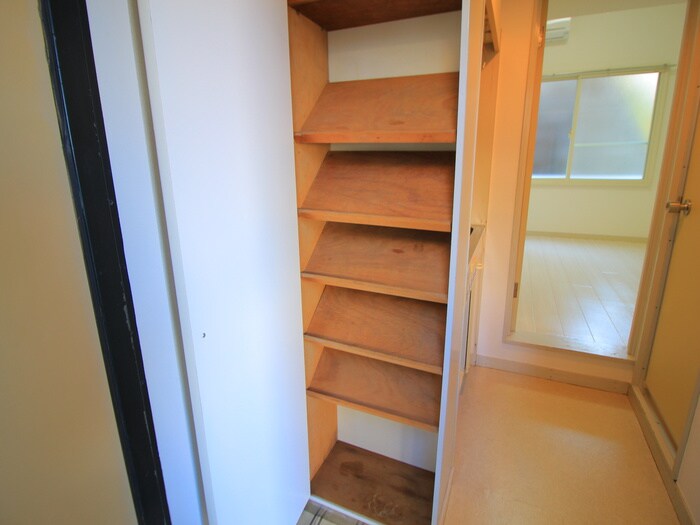 物件内観写真16　(靴箱)