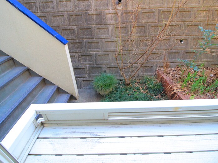 物件内観写真20　(室内からの展望)