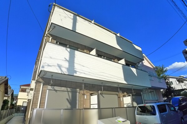 建築中