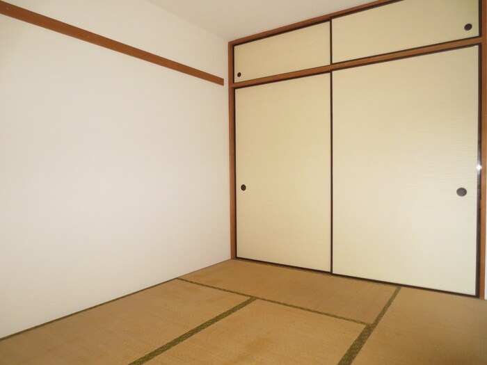 物件内観写真11　(居室)