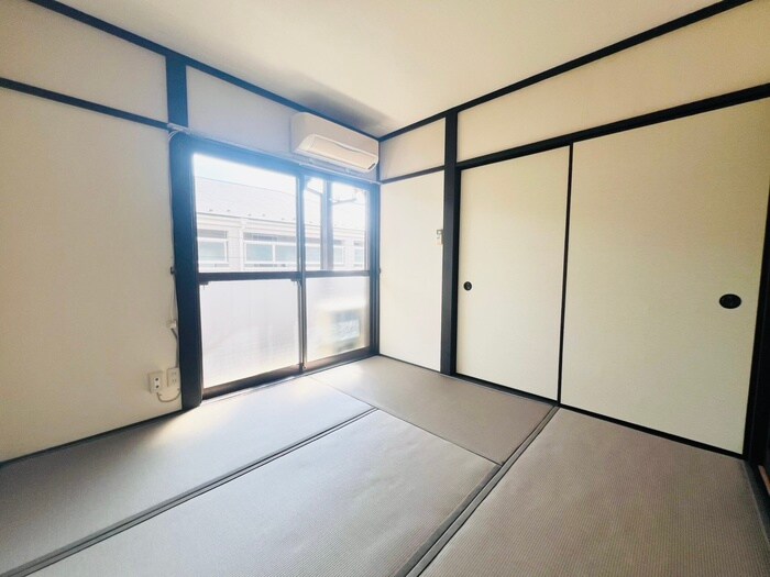 物件内観写真8　(居室)