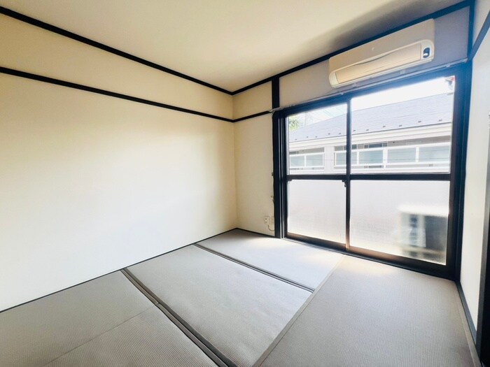 物件内観写真10　(居室)