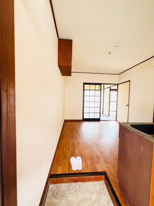 物件内観写真11　(玄関)