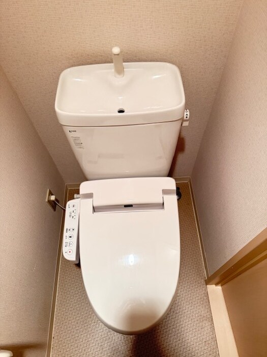 物件内観写真12　(トイレ)