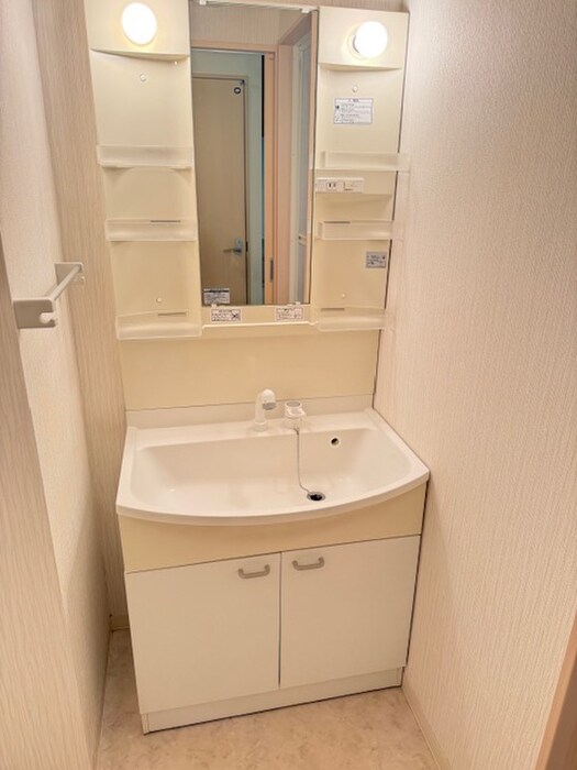 物件内観写真13　(洗面)