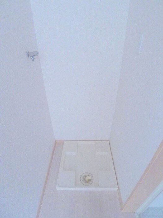 物件内観写真17　(洗濯機置場)