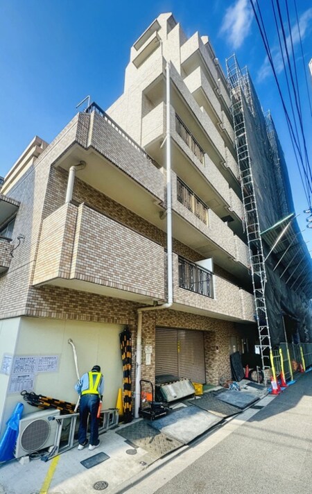 朝日根津マンション外観写真