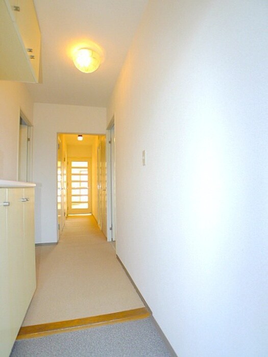 市川東レジデンスの玄関