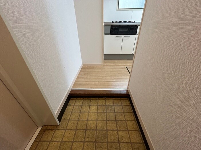 物件内観写真19　(玄関)