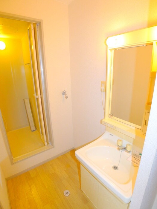 物件内観写真17　(洗濯機置場)