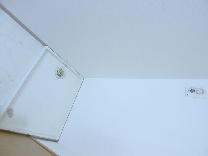 物件内観写真18　(洗濯機置場)