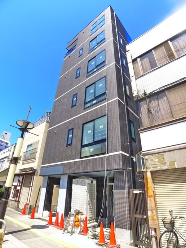 建築中