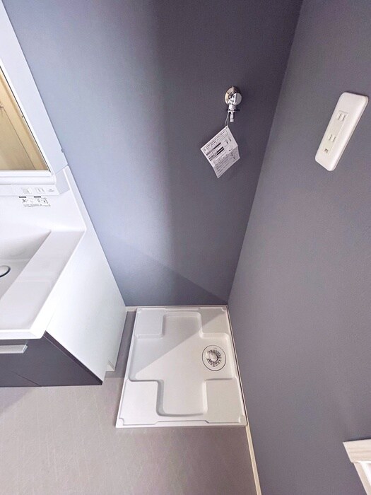 物件内観写真12　(洗濯機置場)