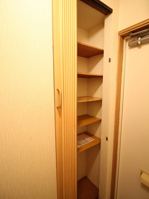 物件内観写真12　(靴箱)