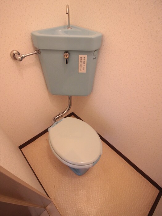 物件内観写真12　(トイレ)