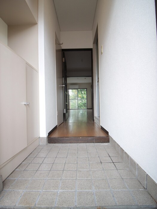 物件内観写真19　(玄関)