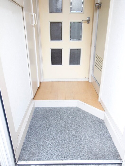 物件内観写真14　(玄関)