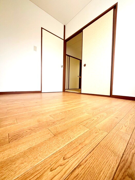 岸田ビルの居室