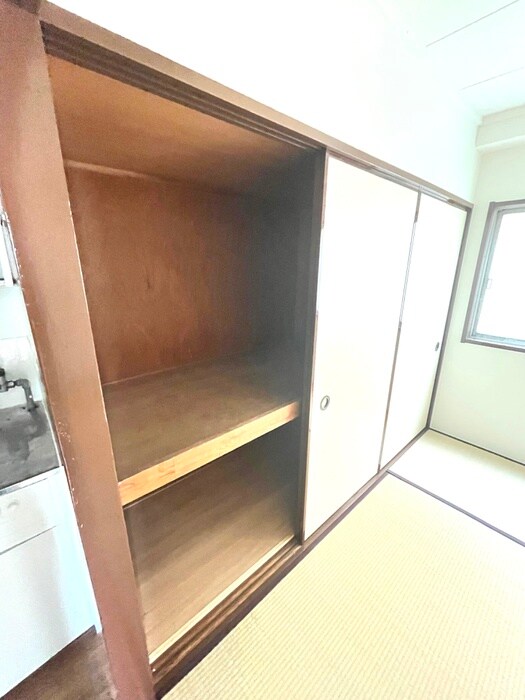 岸田ビルの収納