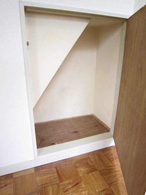 物件内観写真8　(収納)