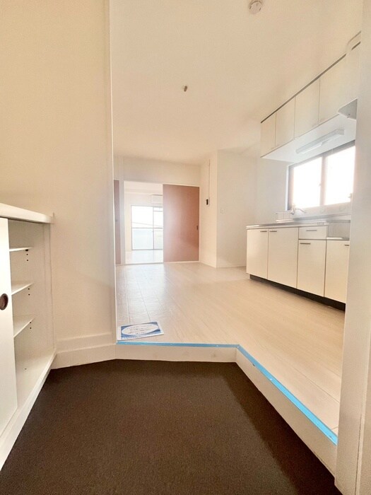 物件内観写真17　(廊下)