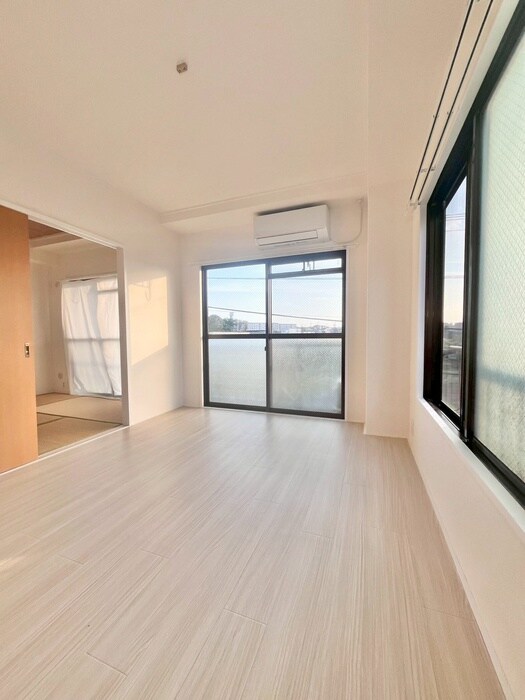 物件内観写真22　(居室)