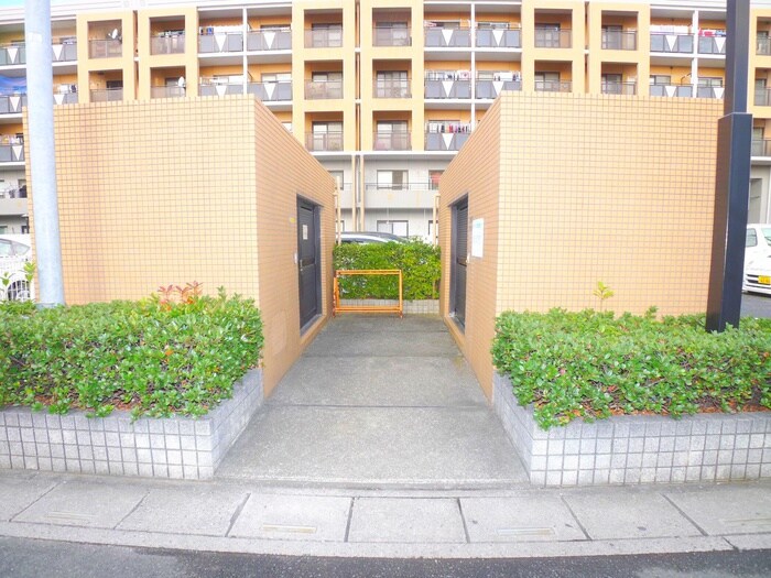 物件外観写真6　(建物設備)