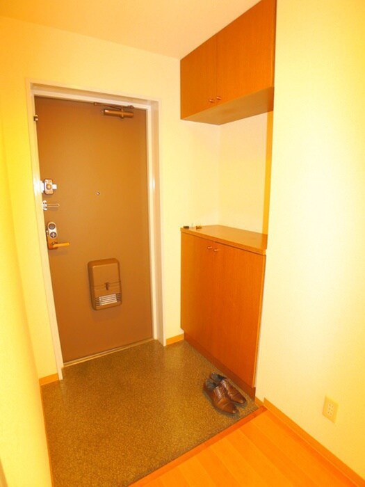 物件内観写真22　(玄関)