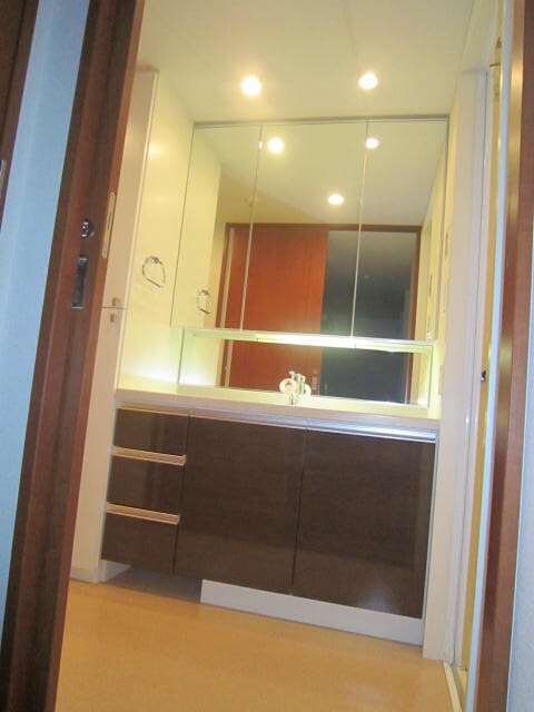 物件内観写真12　(洗面)