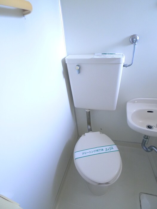 物件内観写真12　(トイレ)