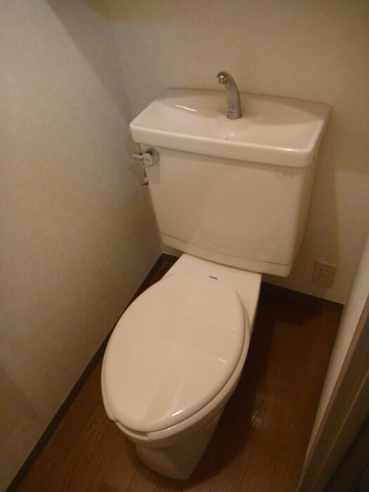 物件内観写真11　(トイレ)