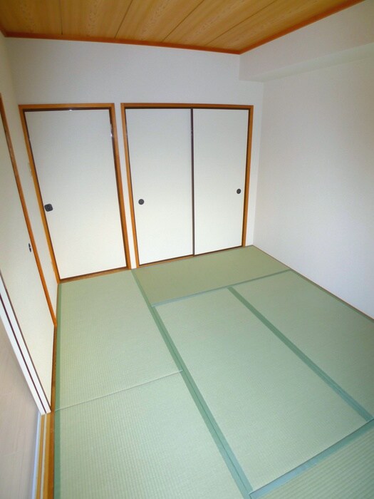 物件内観写真10　(収納)