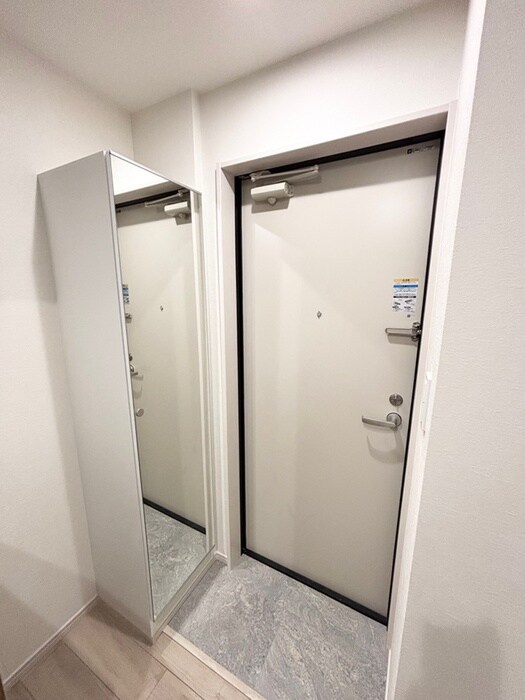 物件内観写真17　(玄関)