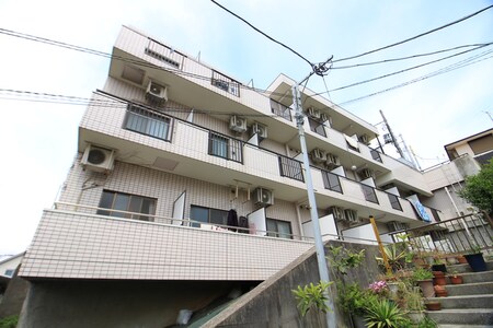 ガ－デン東白楽（１０３）外観写真