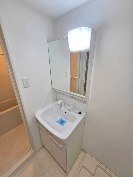 物件内観写真11　(洗面)