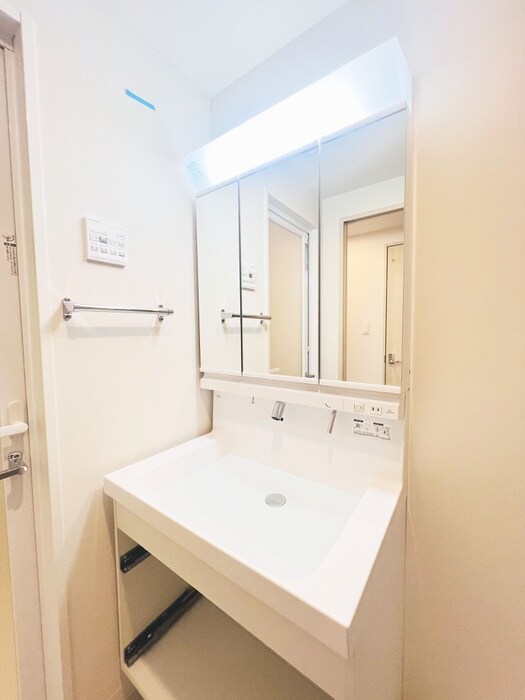 物件内観写真12　(洗面)