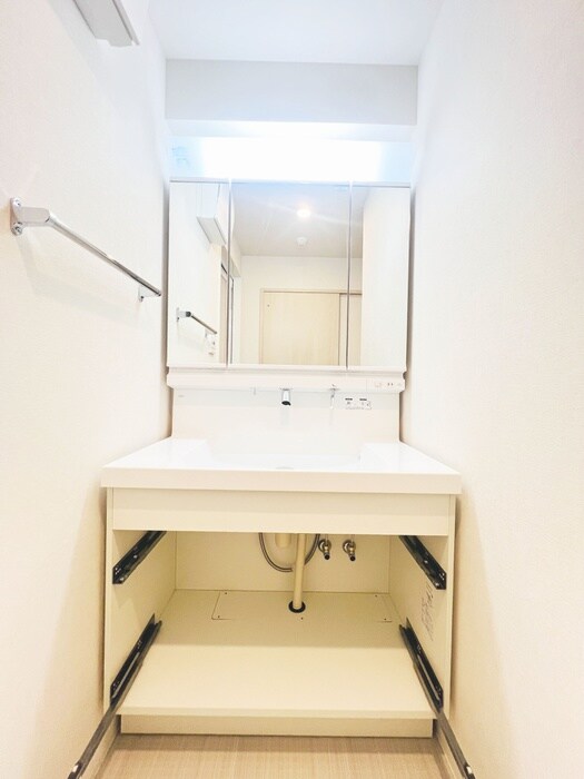 物件内観写真12　(洗面)