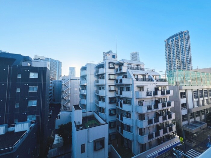 物件内観写真20　(室内からの展望)