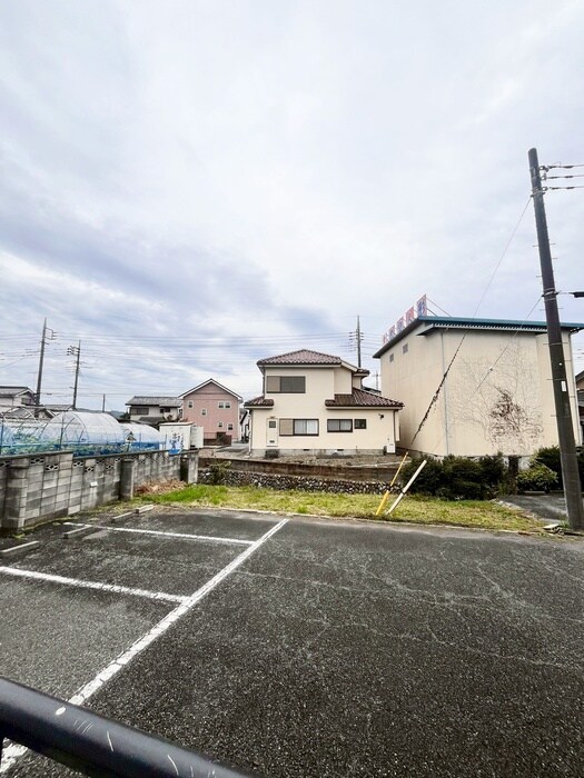 物件内観写真22　(室内からの展望)