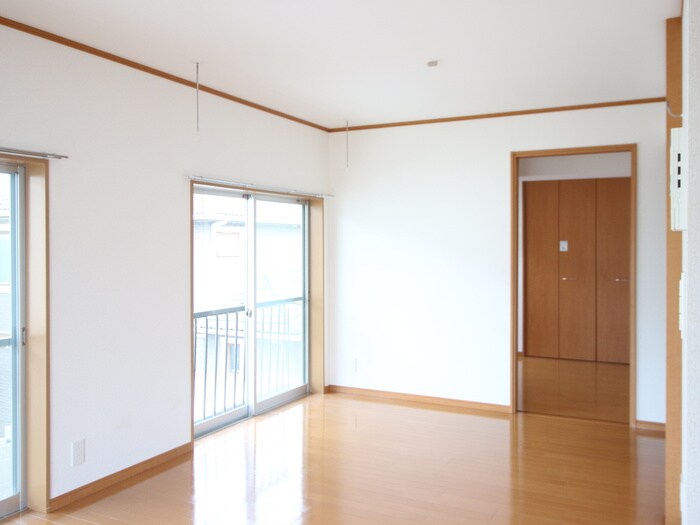 物件内観写真7　(居室)