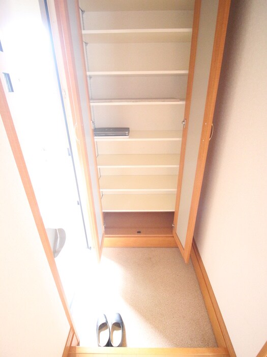 物件内観写真20　(靴箱)