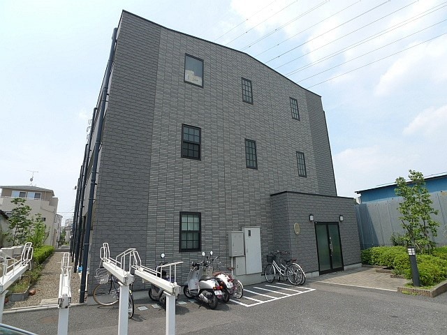 物件外観写真2　(駐輪場)