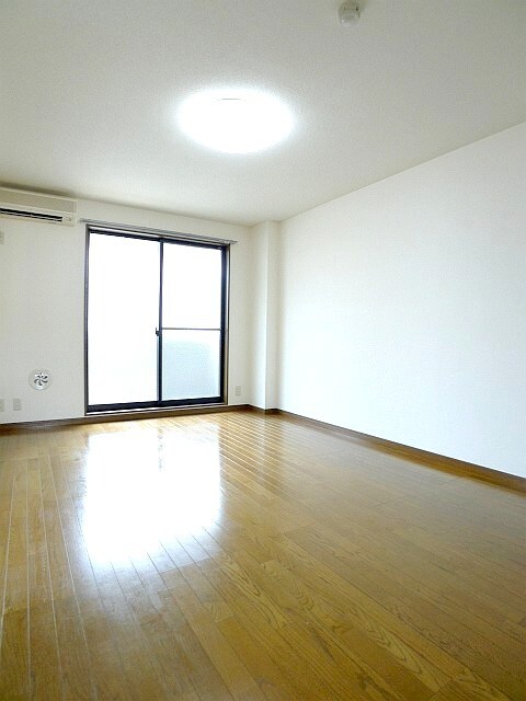 物件内観写真6　(居室)