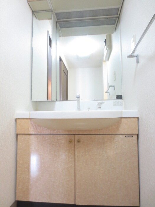 物件内観写真9　(洗面)