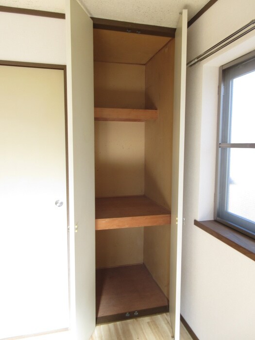 物件内観写真10　(収納)