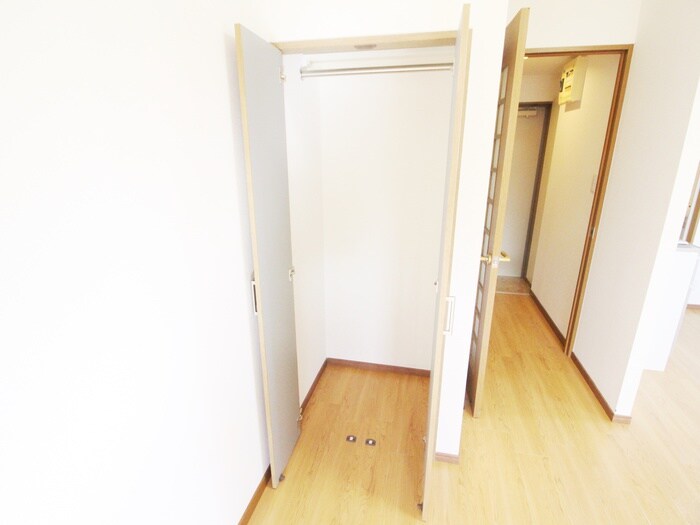 物件内観写真13　(収納)