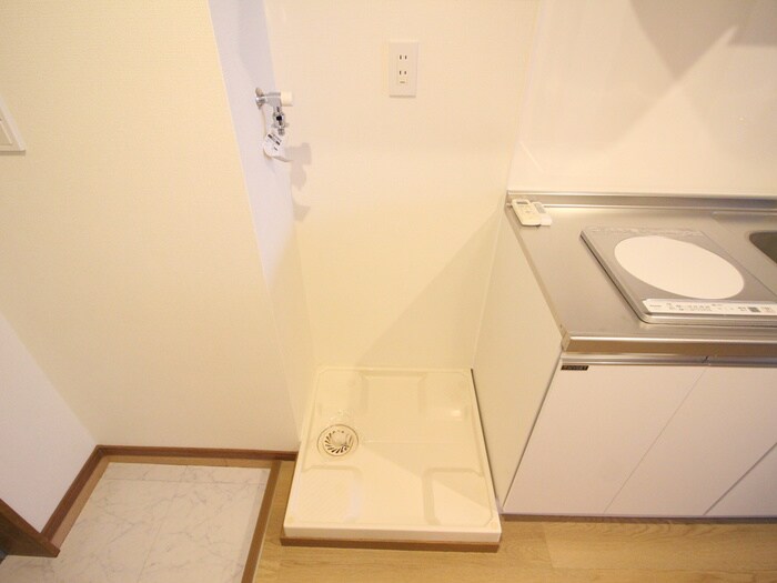 物件内観写真17　(洗濯機置場)