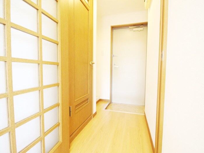 物件内観写真19　(廊下)